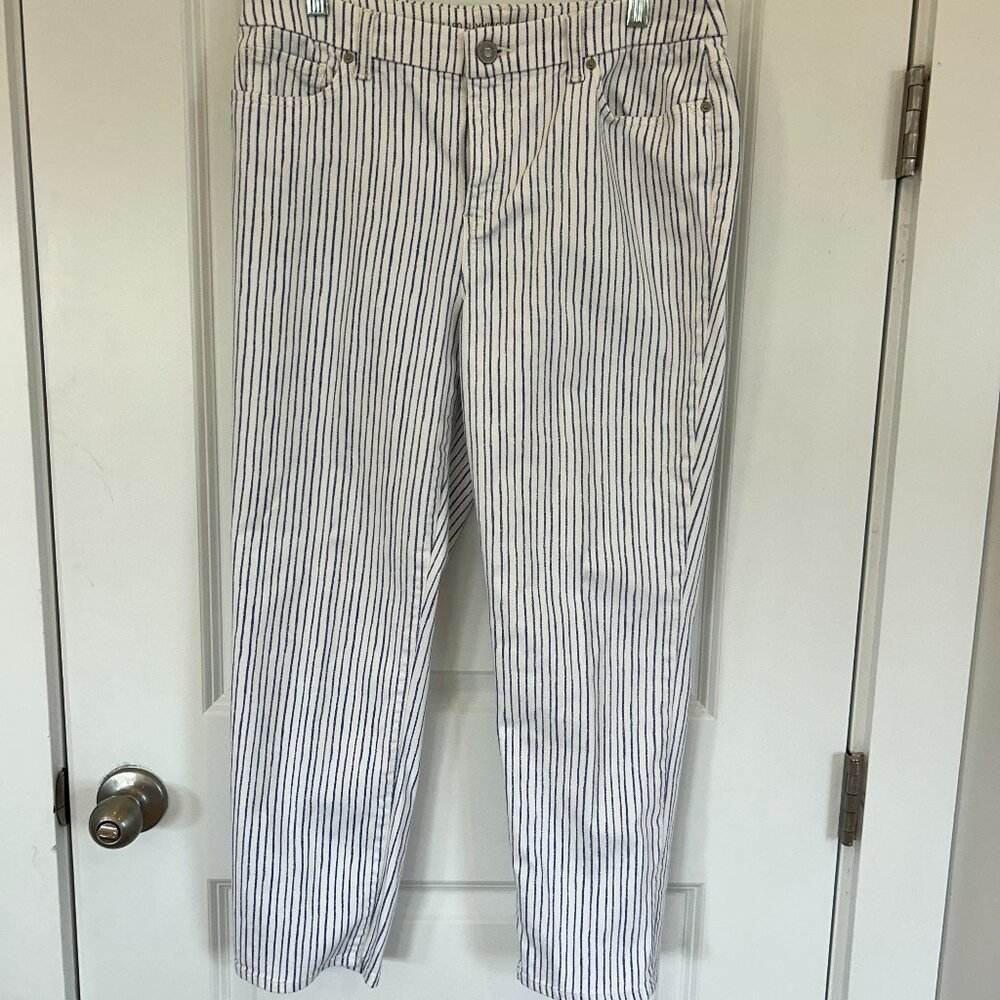 Women's Chico's Girlfriend Cropped Pants, Size 1, White with Blue stripes.